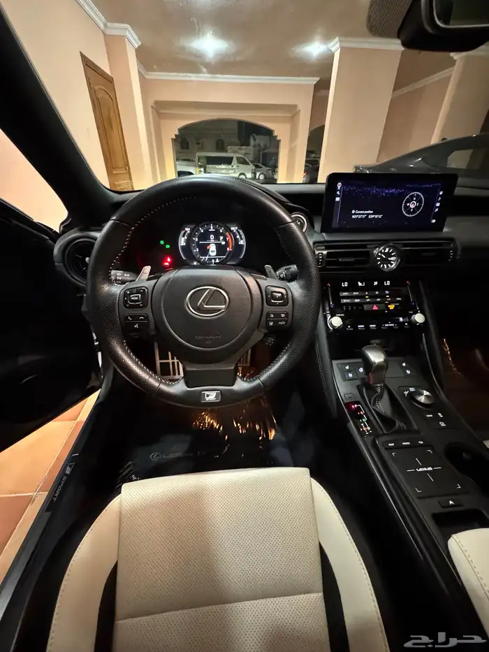 لكزس IS 350 F Sport 2023 22