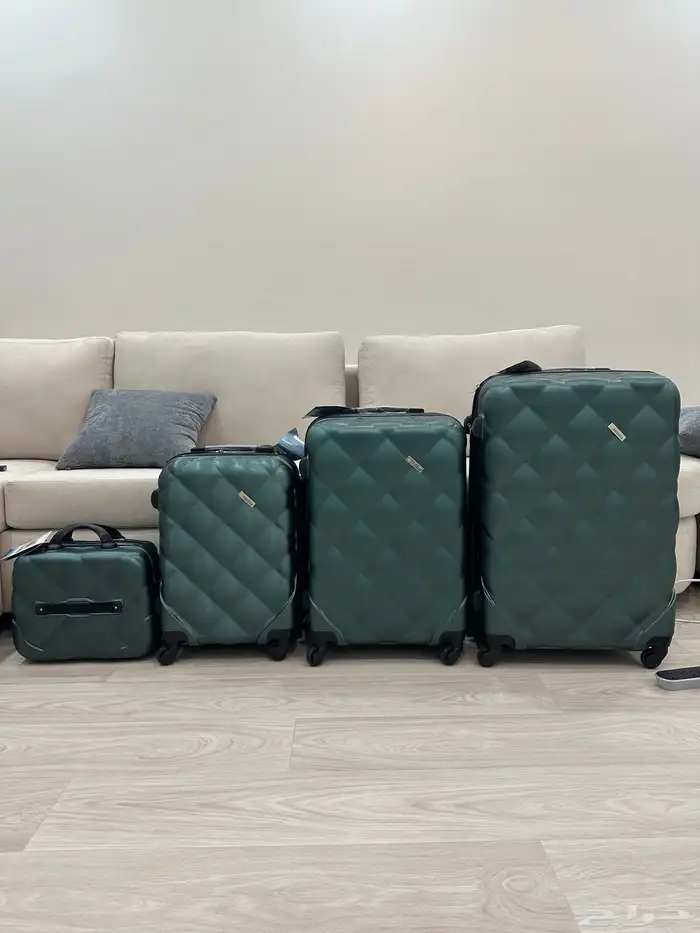 طقم حقائب سفر جديدة للبيع 0