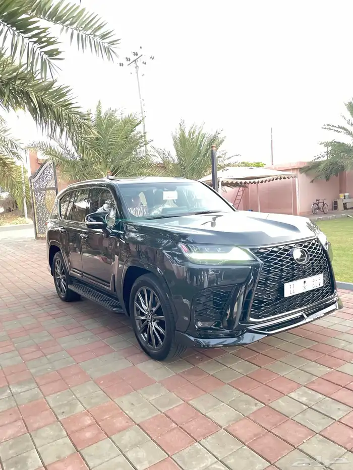 لكزس 2024 f يحمل لوحه مميزه 7