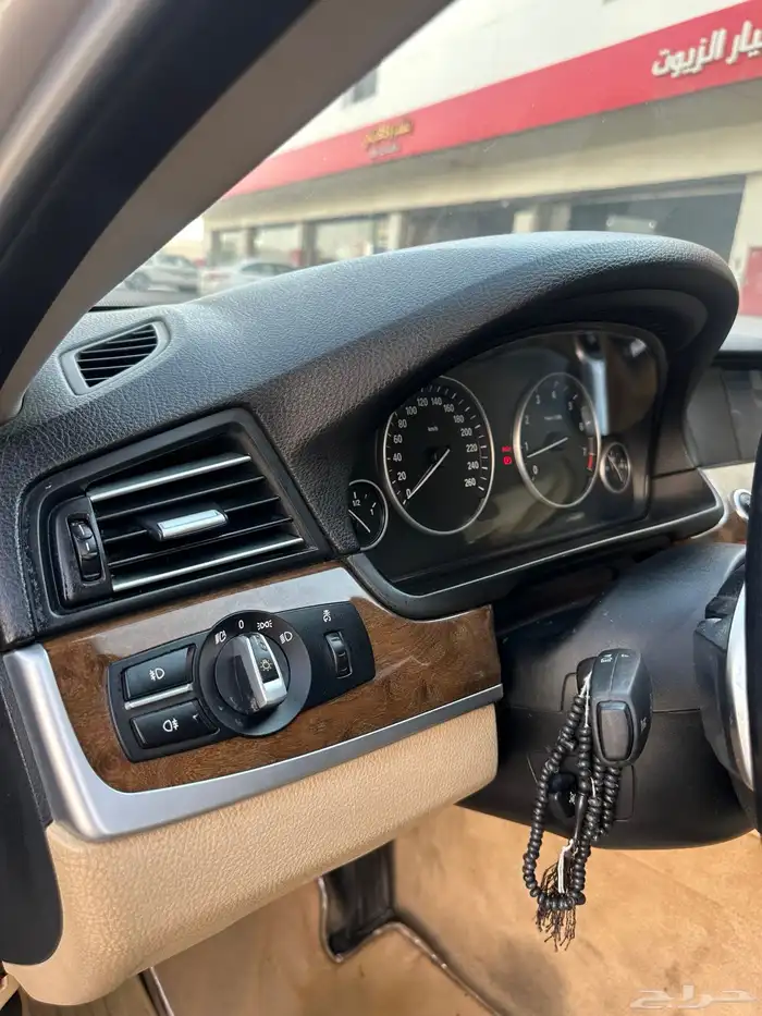 بي ام دبليو الفئه الخامسة 2011 13