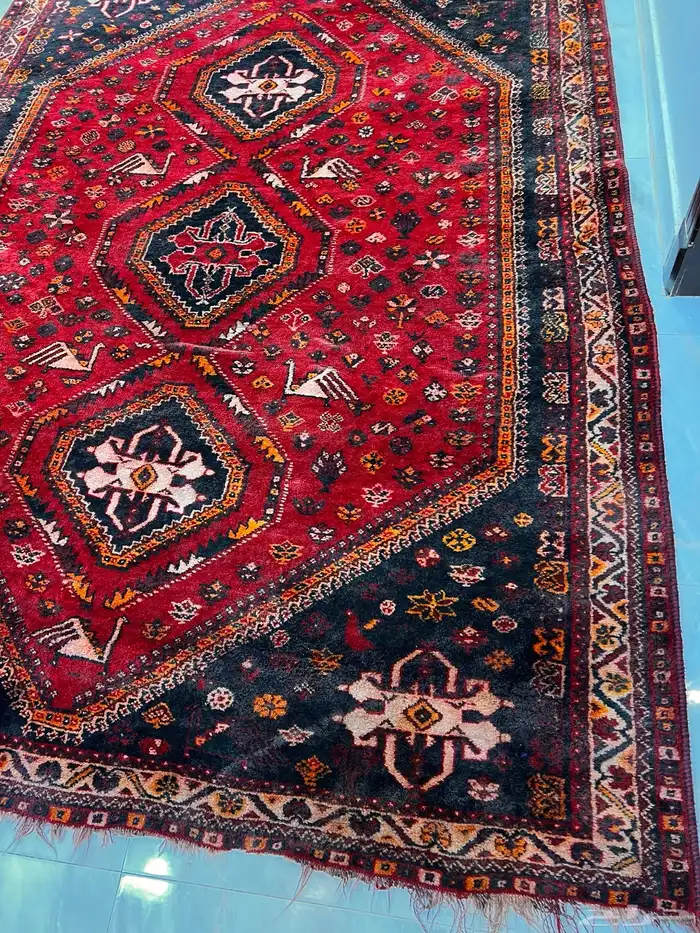 فرشة إيرانية صناعة يدوية قديمة ونادرة 1