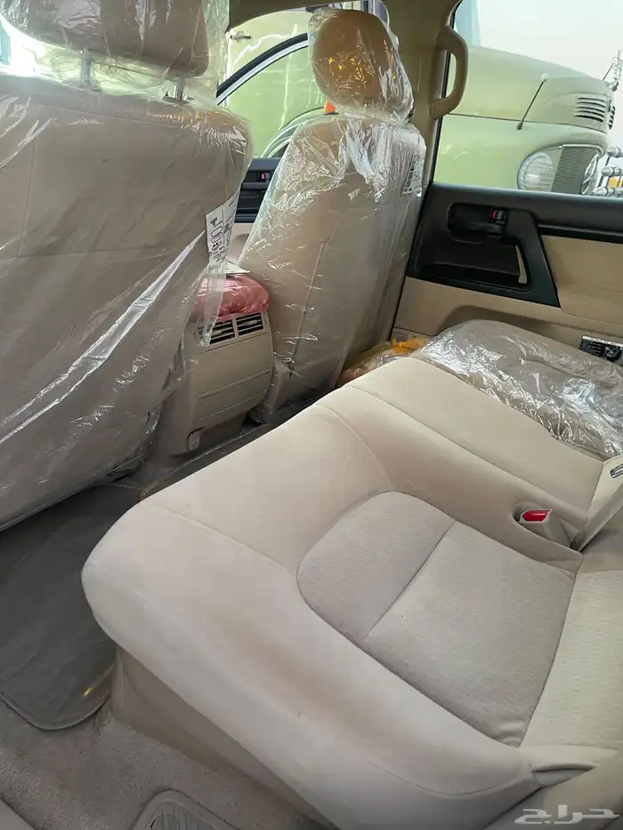 لاندكروزر جي اكس هدد 2015 في قمه النظافه 23