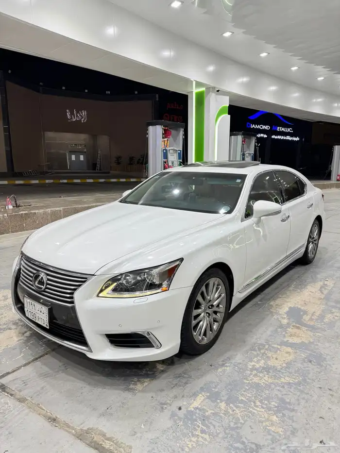 لكزس LS460 2015 وكالة 7