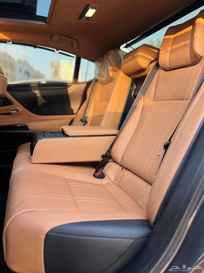 2023 لكزس ES350 DD فل كامل سعودي 15