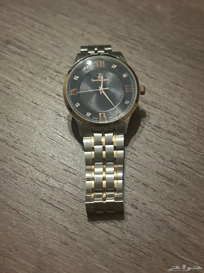 ساعة من domoskenos صناعة سويسرية 0