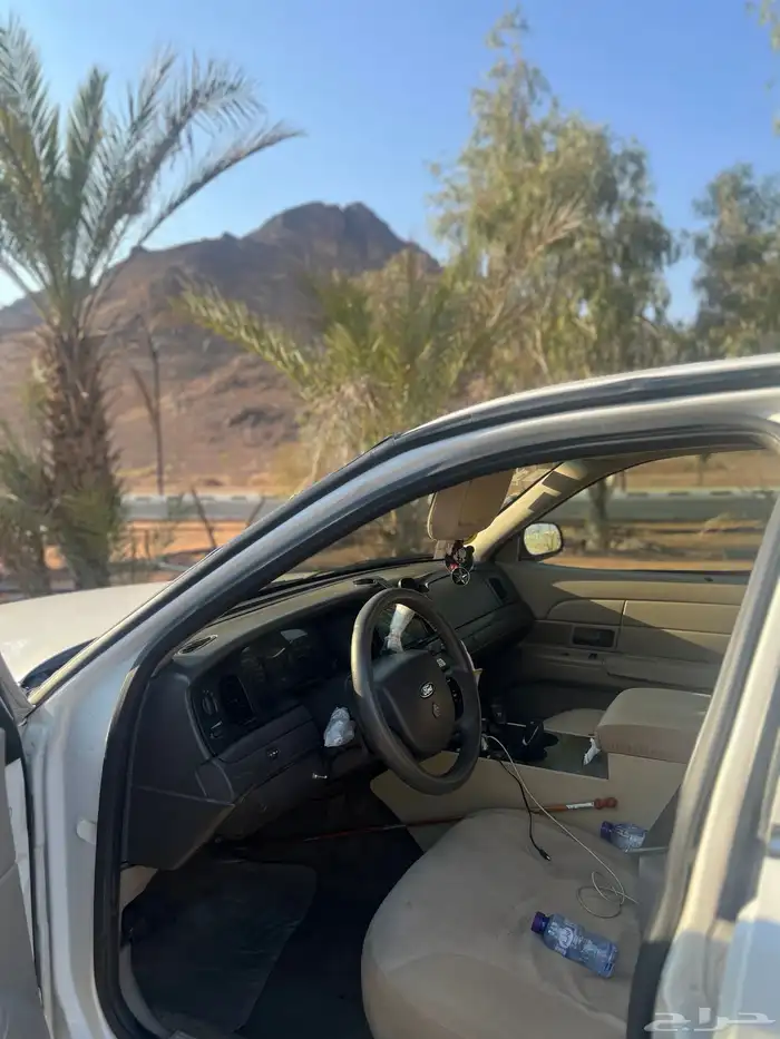 فورد فكتوريا بوليسي 2009 5