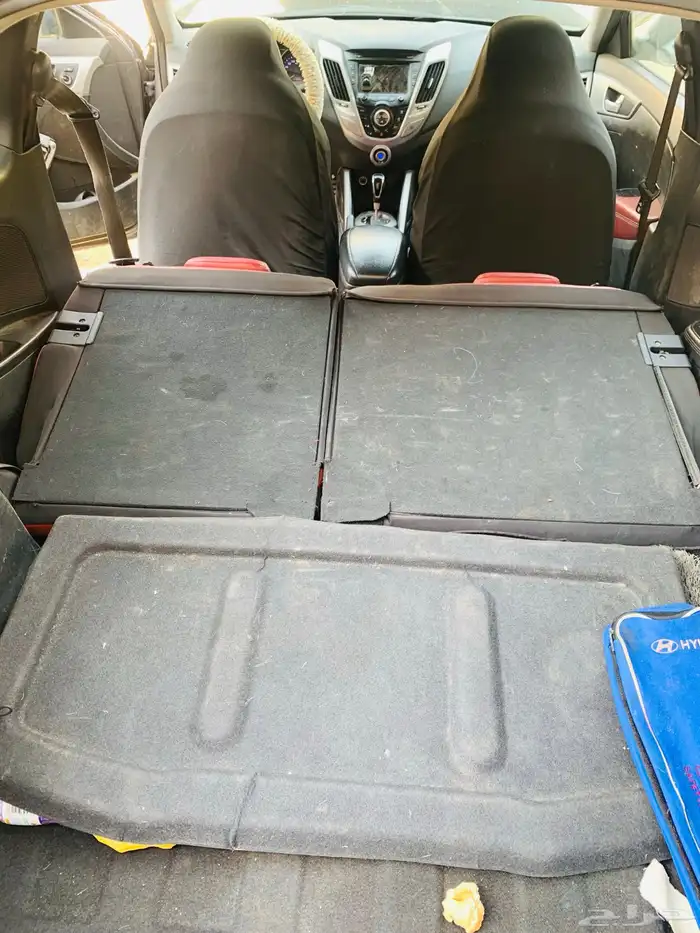 فوليستر 2012 هيونداي مصدومة للبيع 25