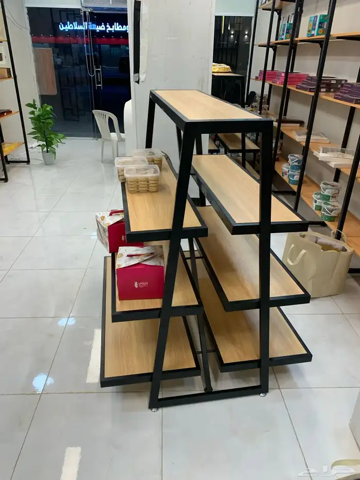 رفوف محل تجاري وطاولة كاشير الطول 6 2