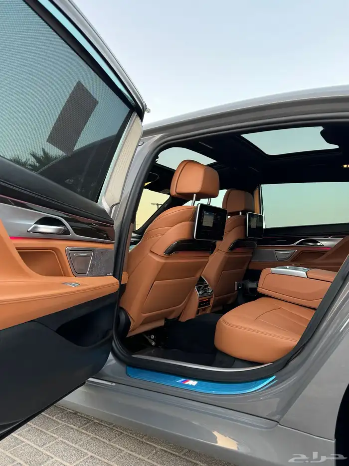 بي ام دبليو مديل 2021 730 4