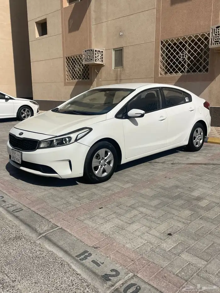 كيا سيراتو 2018 للبيع بحالة جيده 0