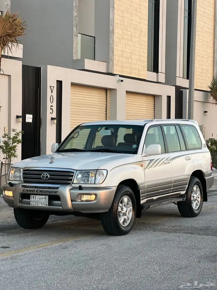 لاندكلوزر 2003 VX.R نضيف 23