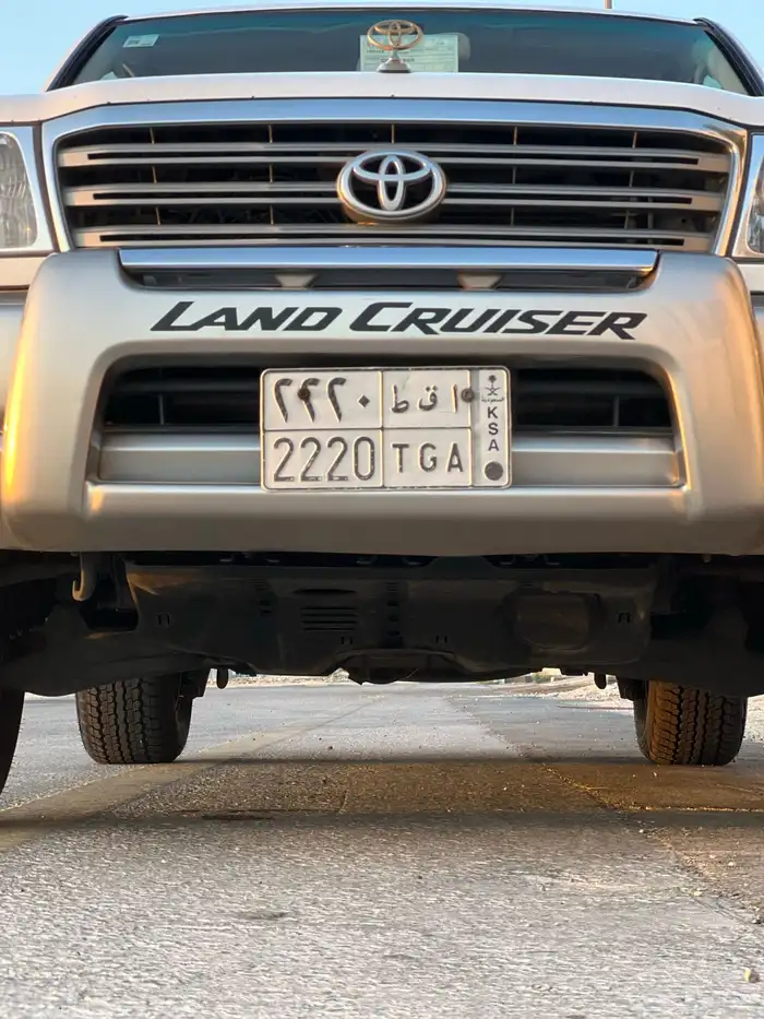 لاندكلوزر 2003 VX.R نضيف 3