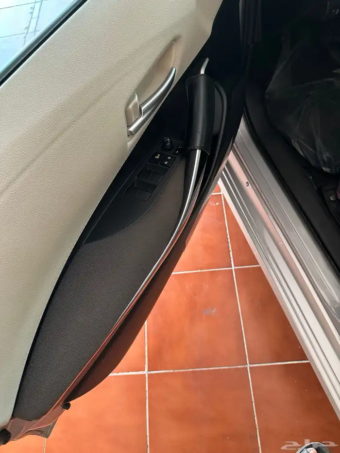 كورولا 2024 GLI هايبرد اعلى فئة - ممشى قليل - شبه وكالة 39