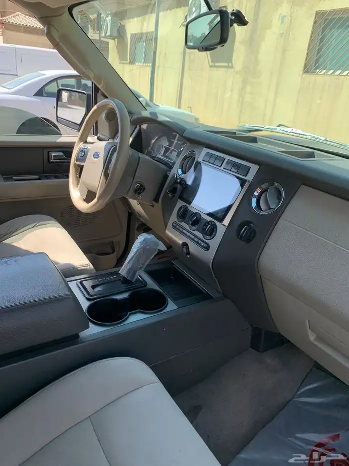 فورد اكسبيدشن 2014 4