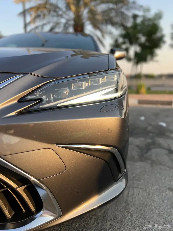 2023 لكزس ES350 DD فل كامل سعودي 3