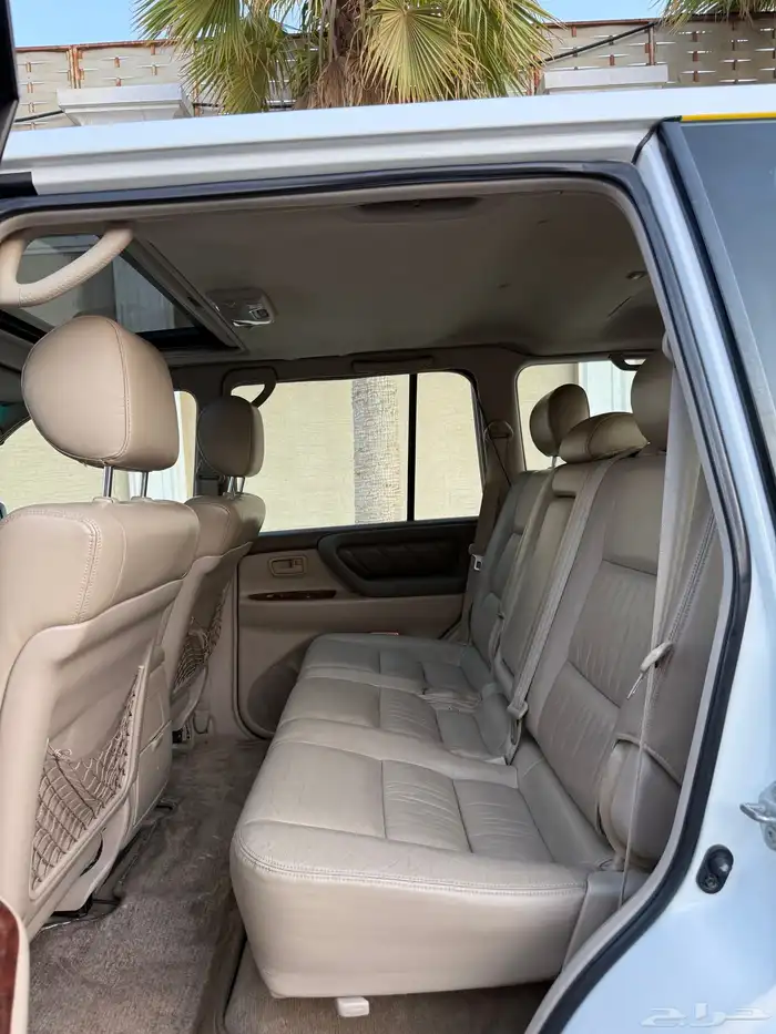 لاندكروزر VXR فكسار قير عادي اساس فل ( وكالة ) 37