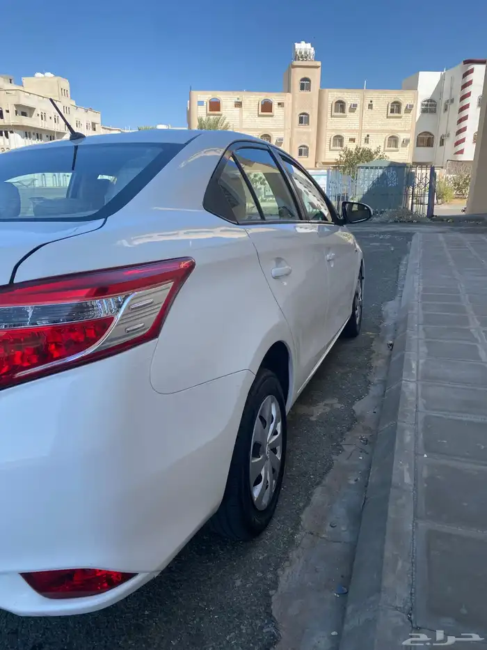 ( تم البيع ) يارس 2014 ممشى قليل 1