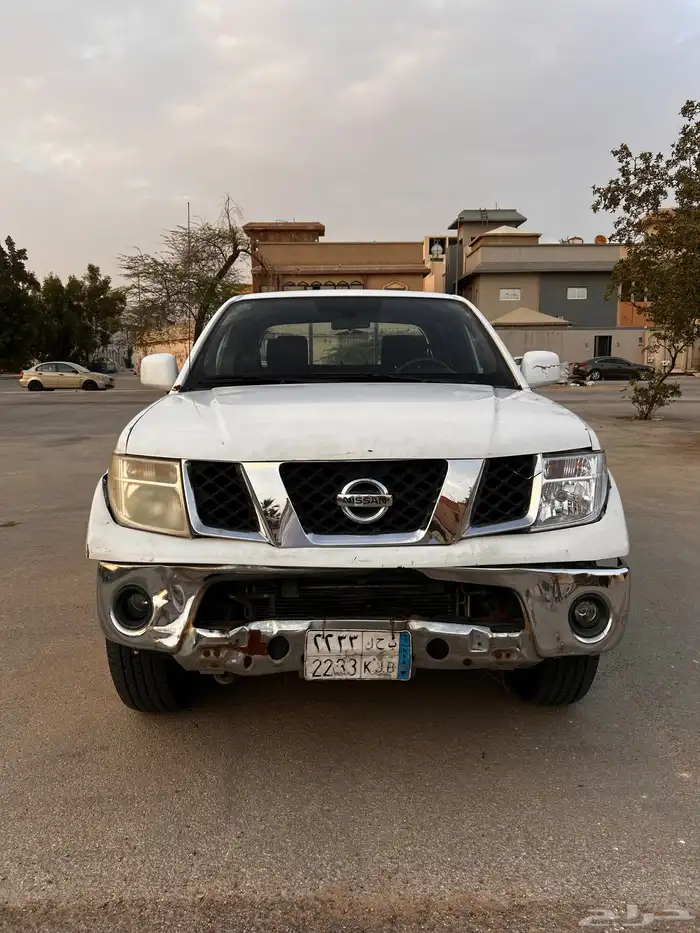 نيسان نافارا 2