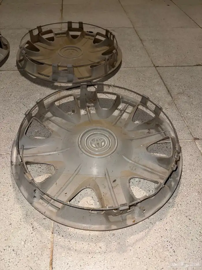 طيس كامري 2004 اصلي وكاله جديد بالكرتون . 5