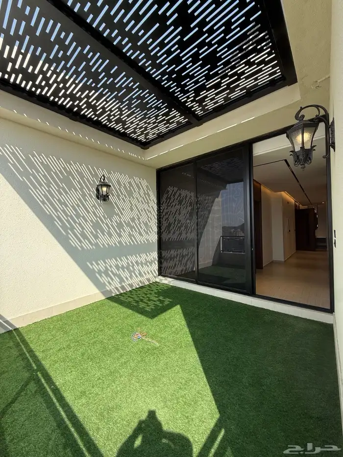 شقة بسطح خاص تمليك دور كامل مستقل بالشوقية بتشطيبات مودرن 0