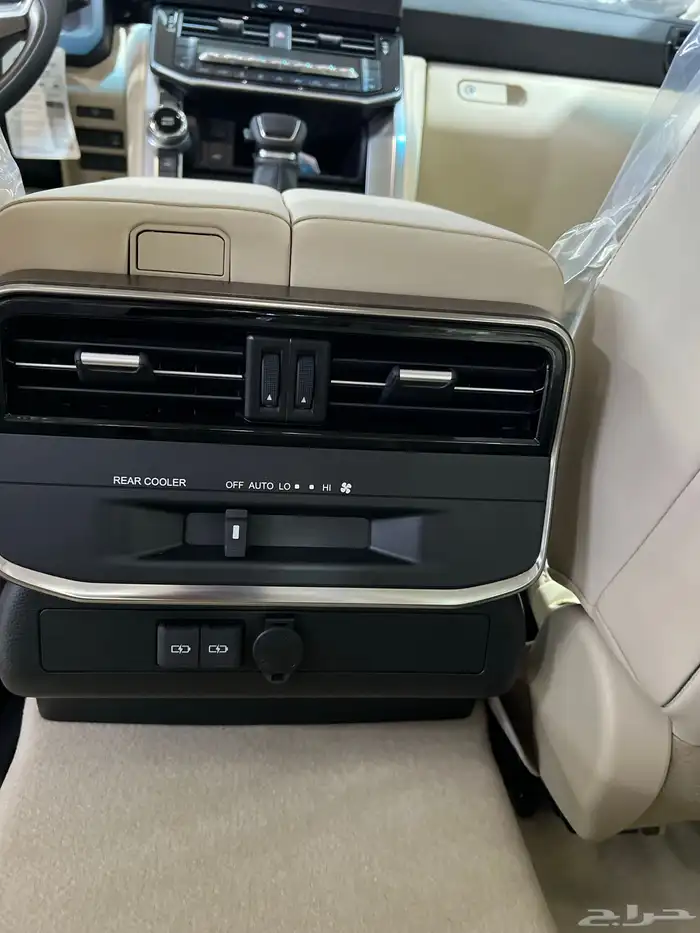 تويوتا   لاندكروزر GXR-S بنزين 2025 جديد سعودي 326.600شامل 25