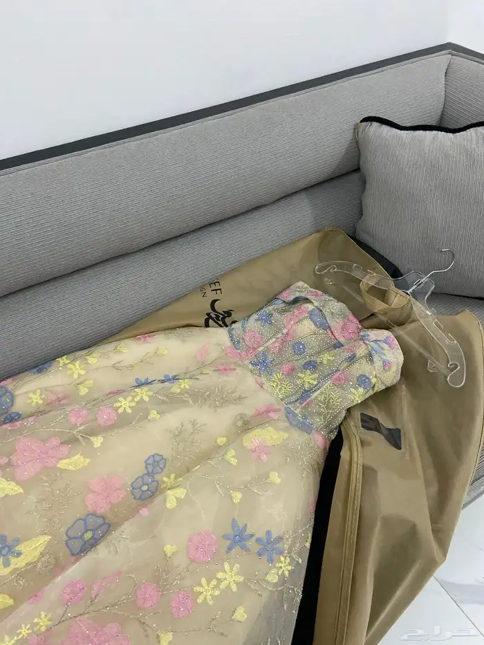 فستان للبيع   السعر 350لم يتم لبسه ولا مره السبب الغا مناسب 3