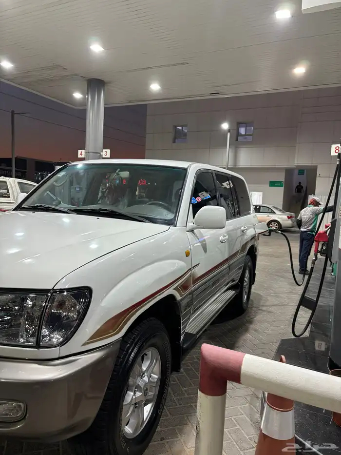 جيب لندكروزر gxr2004 1