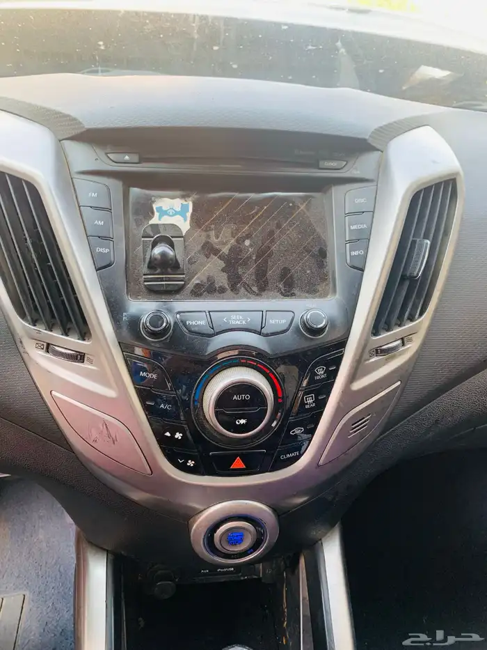 فوليستر 2012 هيونداي مصدومة للبيع 31