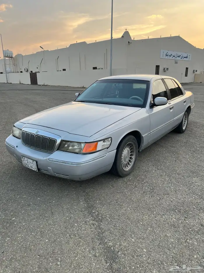 فورد ماركيز 2001 0