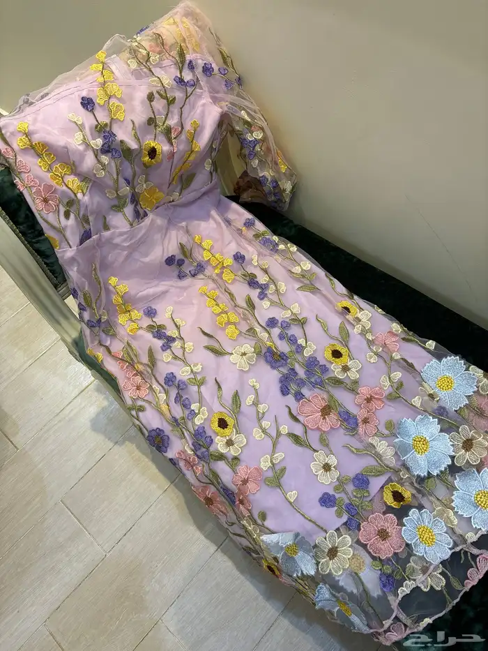 4 فساتين جديده مع شنطه وجزمه 2