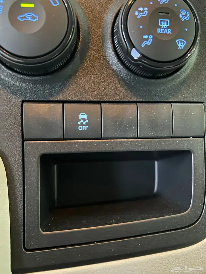 تويوتا هاي اس بضاعة سقف عالي ديزل يدوي2026 جديد 170.200شامل 13