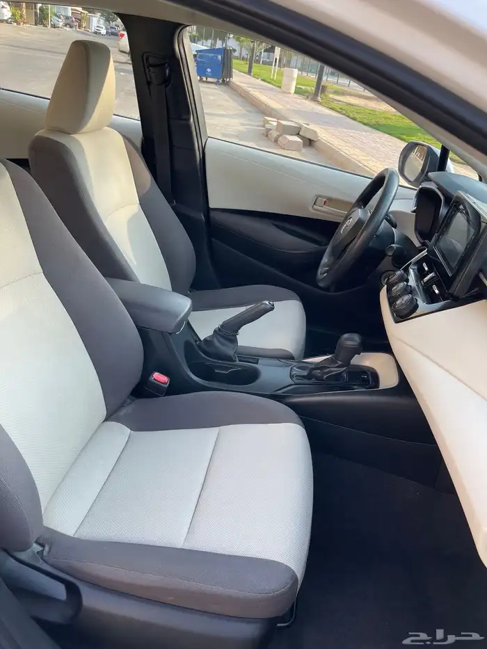 تويوتا كورولا XLI 1.5 ستاندر بنزين 2022 7