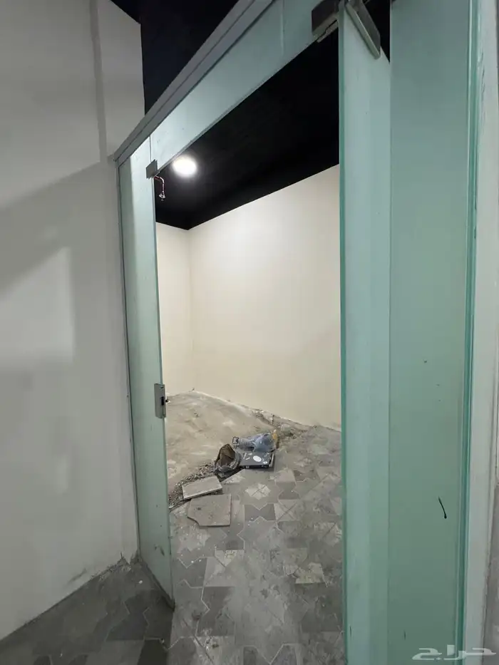 معارض للايجار الدائري الشرقي 7