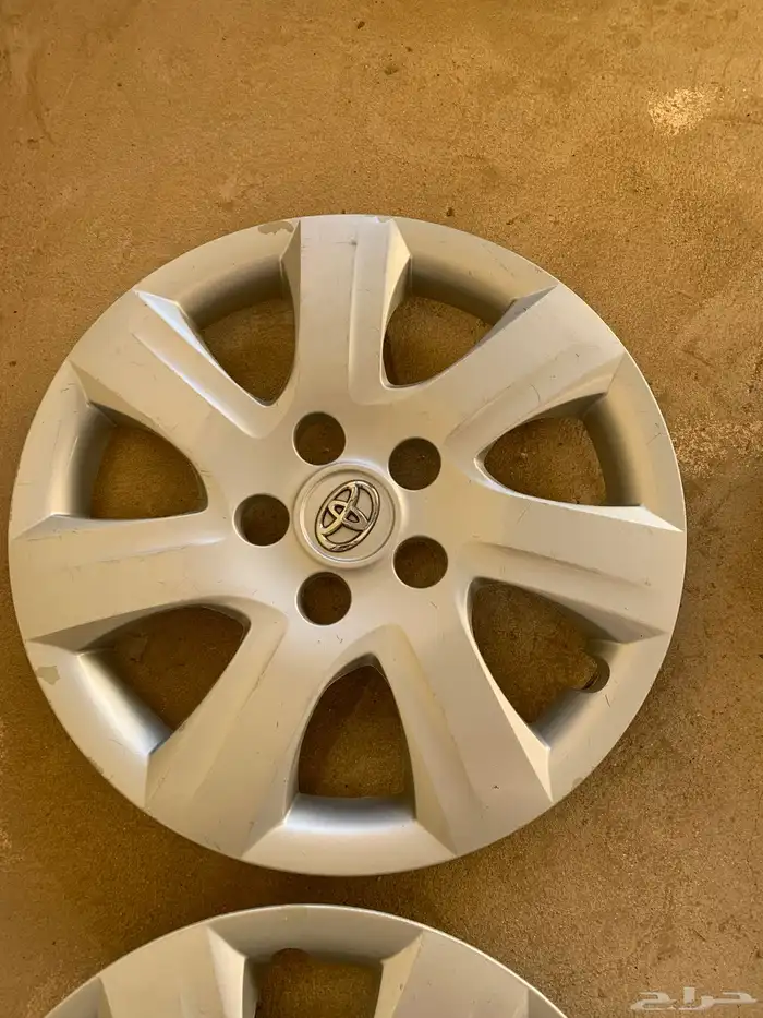 طيس كامري 2011 اصلية للبيع 2