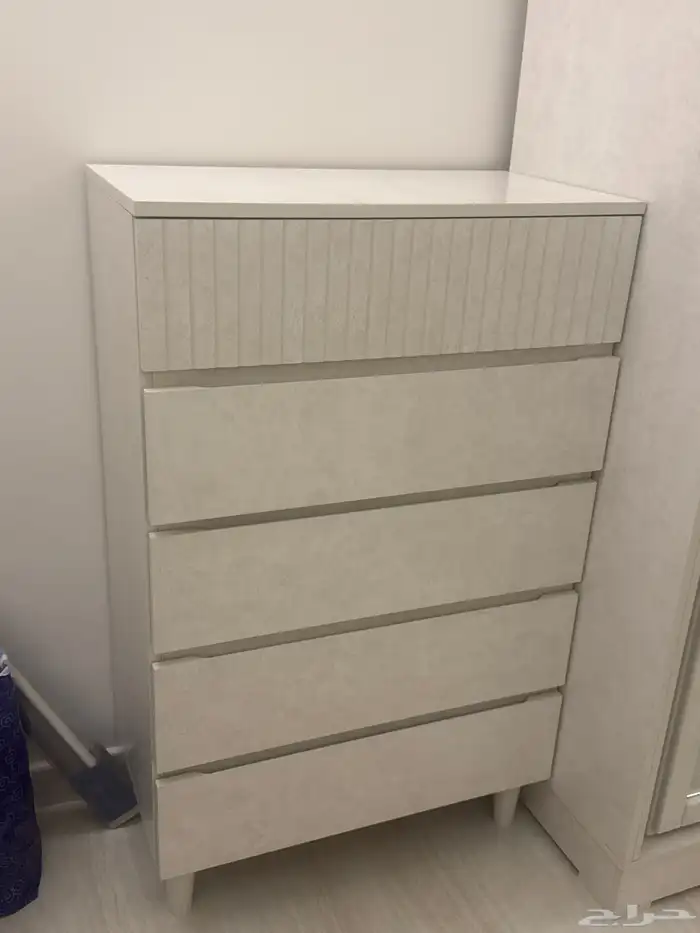 للبيع درج عدد 5 0