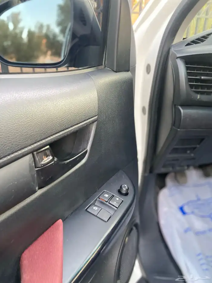 تويوتا هايلوكس   2023 عادي 14