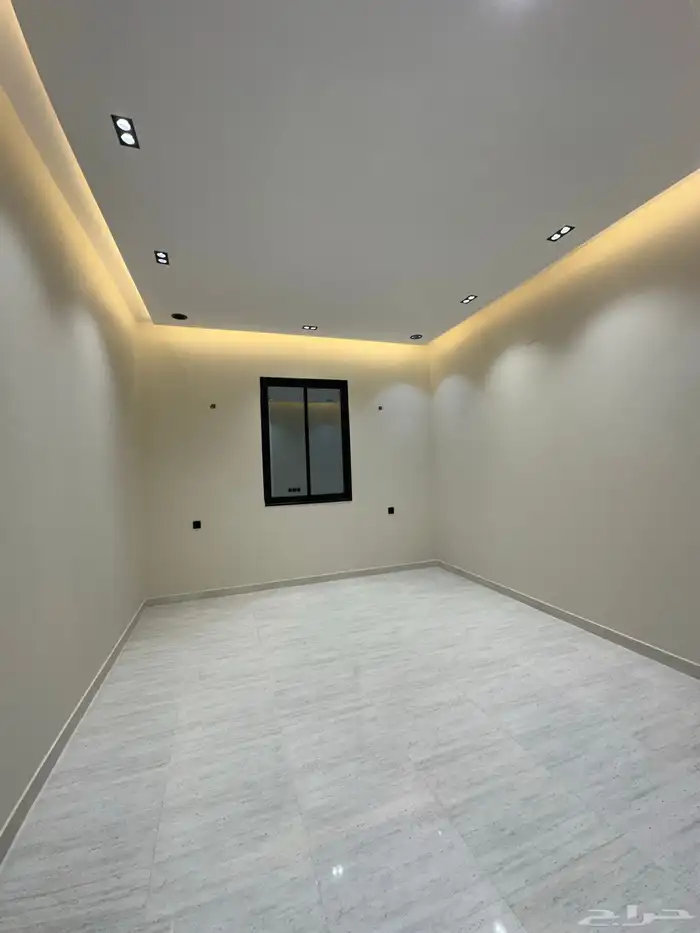 للبيع شقه ارضيه بمدخل سياره قريبه من مطار ابها 11