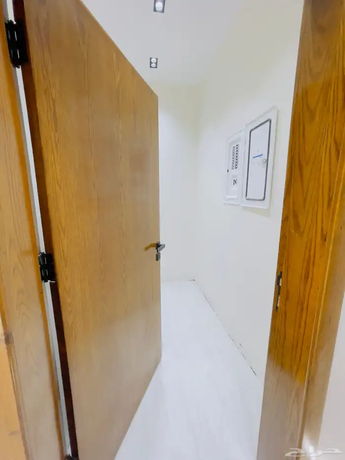 للبيع شقق تمليك ارضي بحوش مدخل سيارة حي الموسى 8