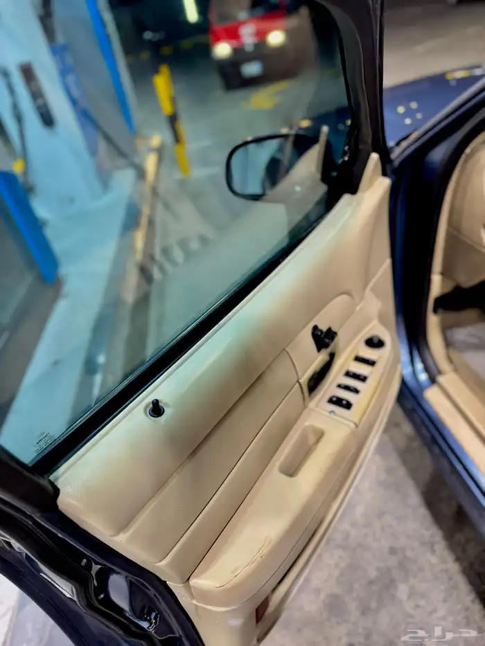 فورد فكتوريا بوليسي 2010 10