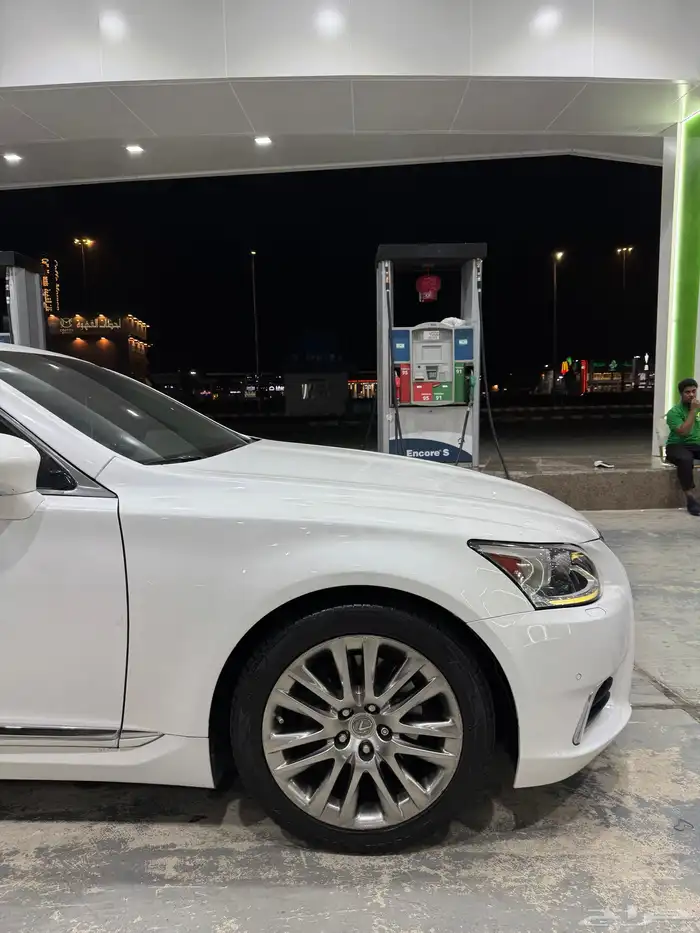 لكزس LS460 2015 وكالة 5