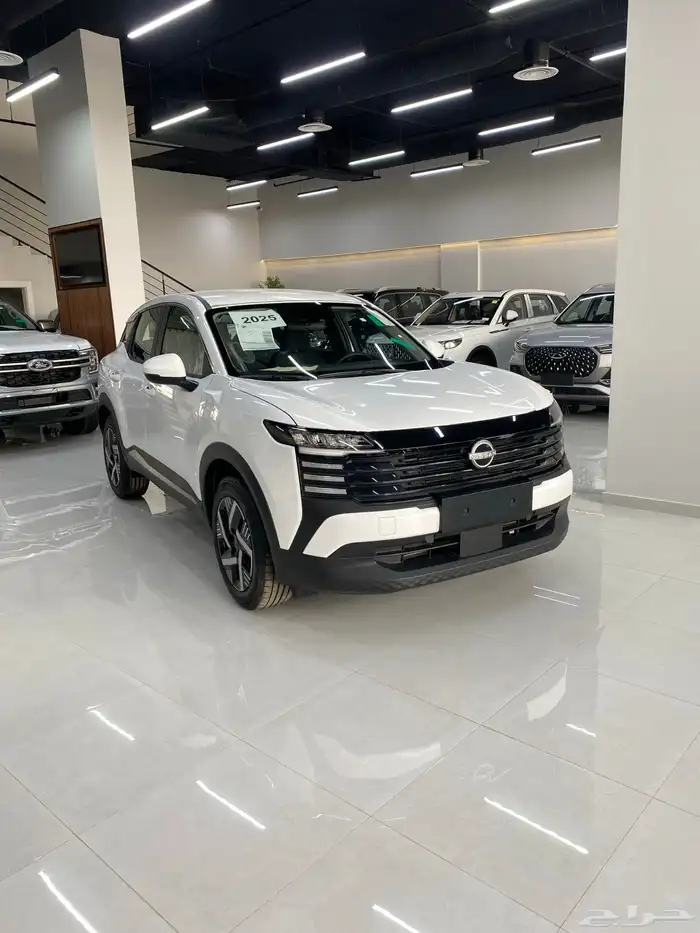 متوفر نيسان كيكس ستاندر موديل 2025 بافضل سعر 14