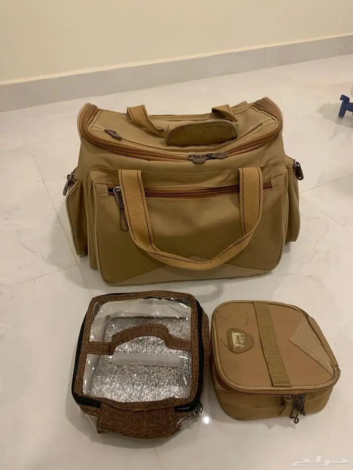 اثاث  غرفة نوم   عزبه و اغراضه 10