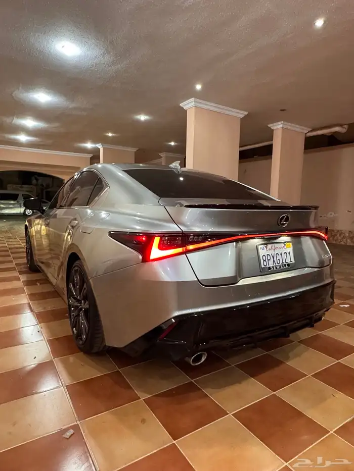 لكزس IS 350 F Sport 2023 9
