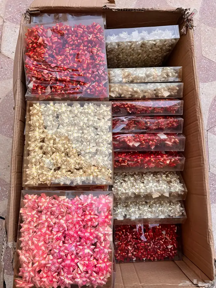 فيونكات هدايا صغيرة كرتون طبيقين ناقص خمس حبات 0