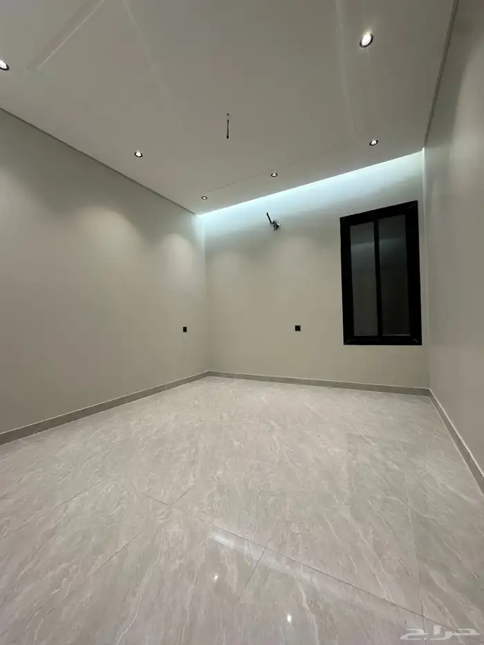 شقه للبيع ارضي مدخل خاص 10