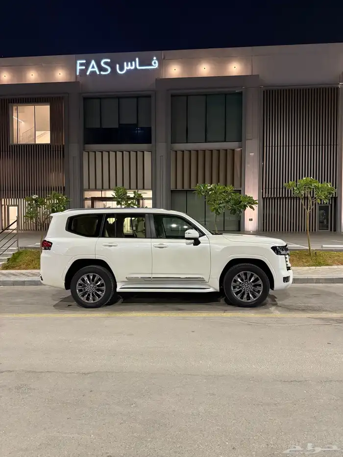 تويوتا لاند كروزر 2024 7