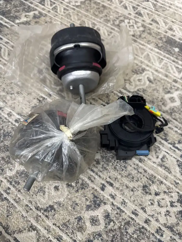 قطع لكزس 460L 1