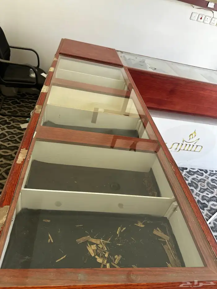 طاولة عرض منتجات 4