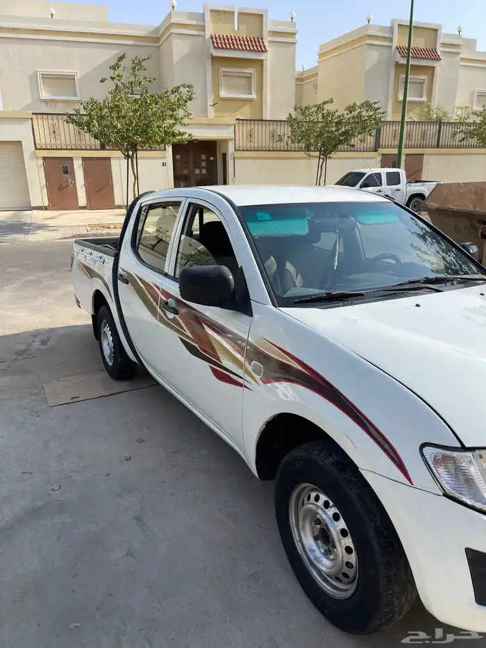 وانيت L200 ميتسوبيشي 2015 4