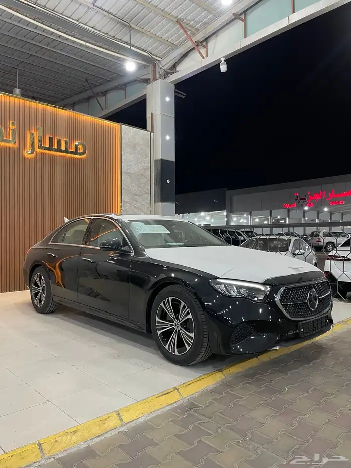 مرسيدس E200 موديل 2025 فل كامل 3